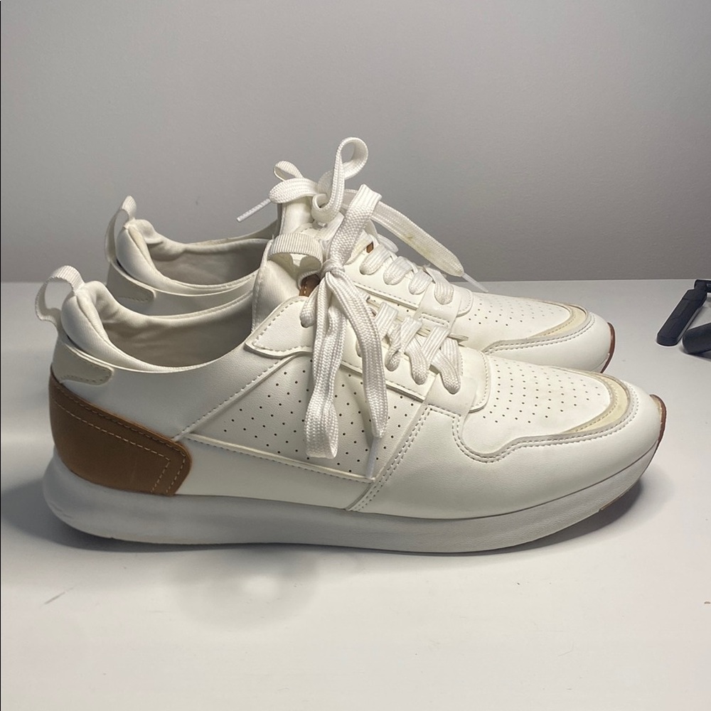 Steve Madden White and Tan Sneakers